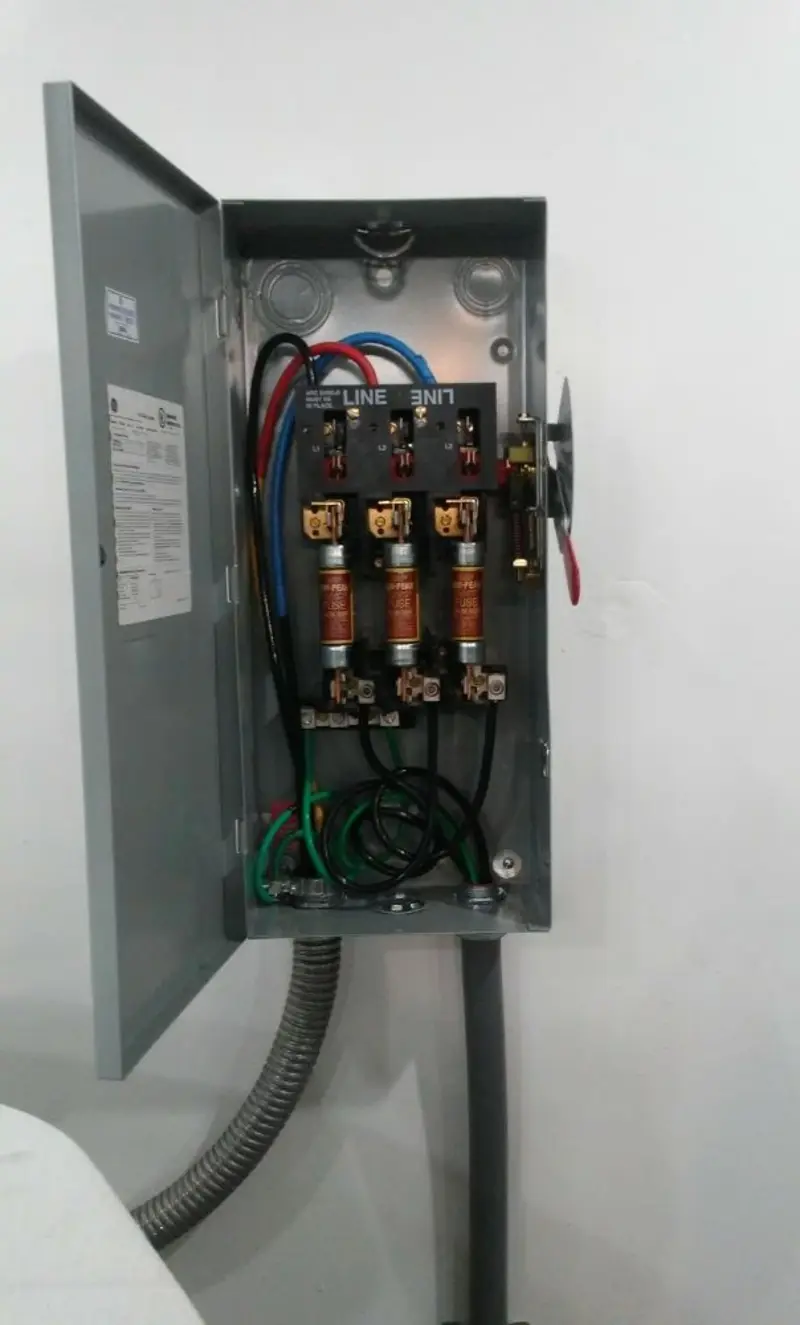 Three-phase disconnect switch installed for Electrical Wiring & Rewiring in Marysville